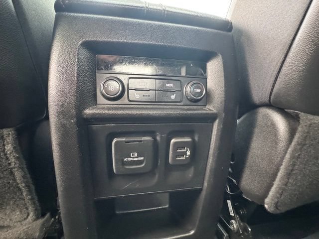 Used 2022 Chevrolet Traverse Premier w/ Redline Edition AWD/4WD image 21