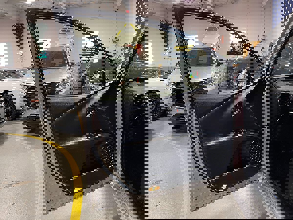 Used 2018 Toyota Prius Three image 17