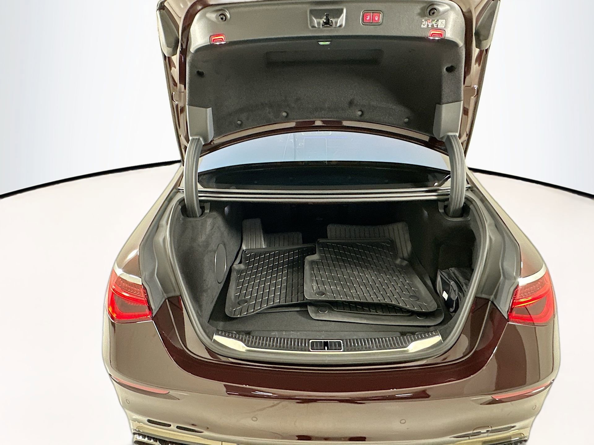 Used 2026 Mercedes-Benz S 63 AMG S image 30