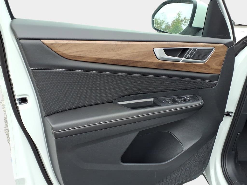 New 2026 Volkswagen Atlas SE image 9