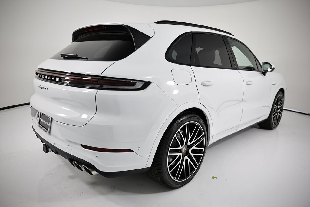 New 2026 Porsche Cayenne S AWD/4WD image 7