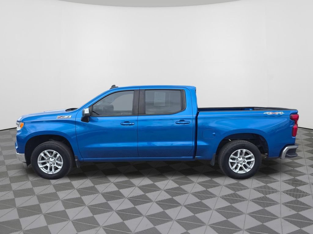 Used 2022 Chevrolet Silverado 1500 LT AWD/4WD image 14