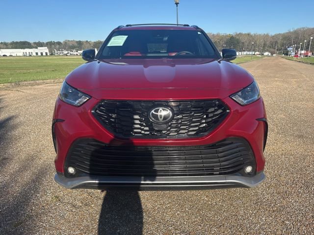 Used 2021 Toyota Highlander XSE image 6