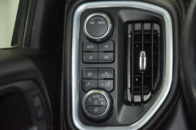 Used 2022 GMC Sierra 2500 AT4 w/ Gooseneck/5TH Wheel Package image 38