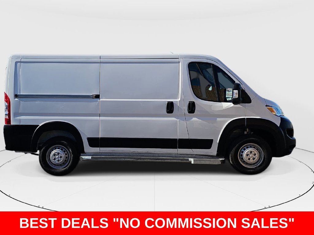 Used 2025 RAM ProMaster 2500 w/ U-Haul Equipment Group FWD image 2
