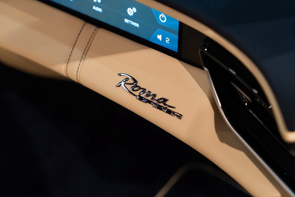 Certified 2024 Ferrari Roma Spider RWD image 41