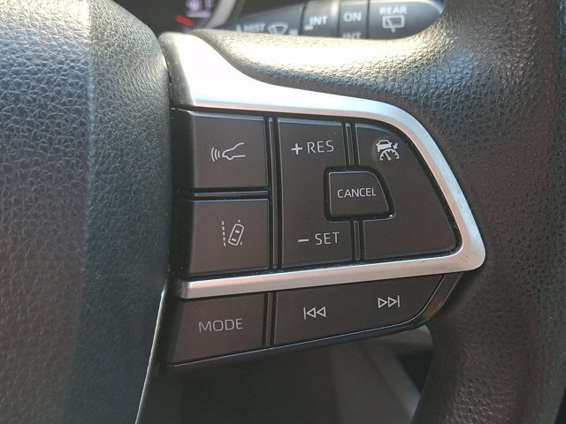 Used 2022 Toyota Highlander L AWD/4WD image 22