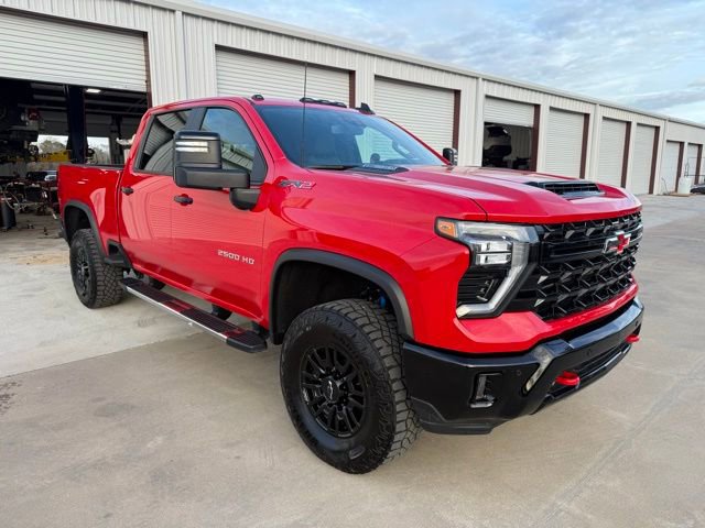 Certified 2025 Chevrolet Silverado 2500 ZR2 image 3