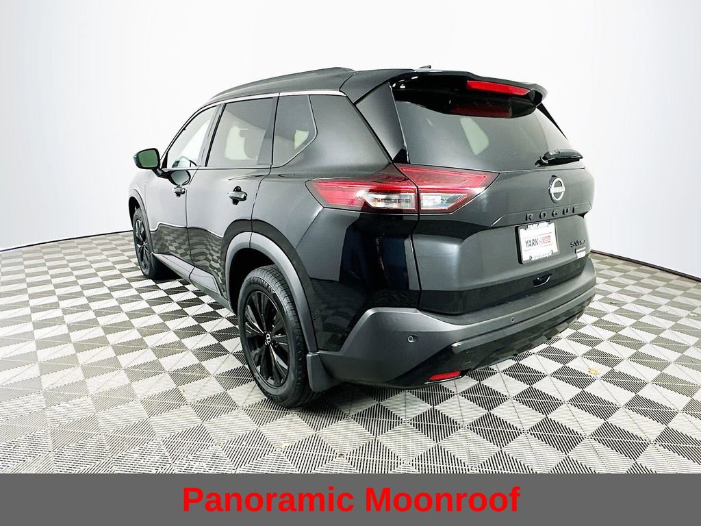 Certified 2023 Nissan Rogue SV w/ SV Premium B Package image 9