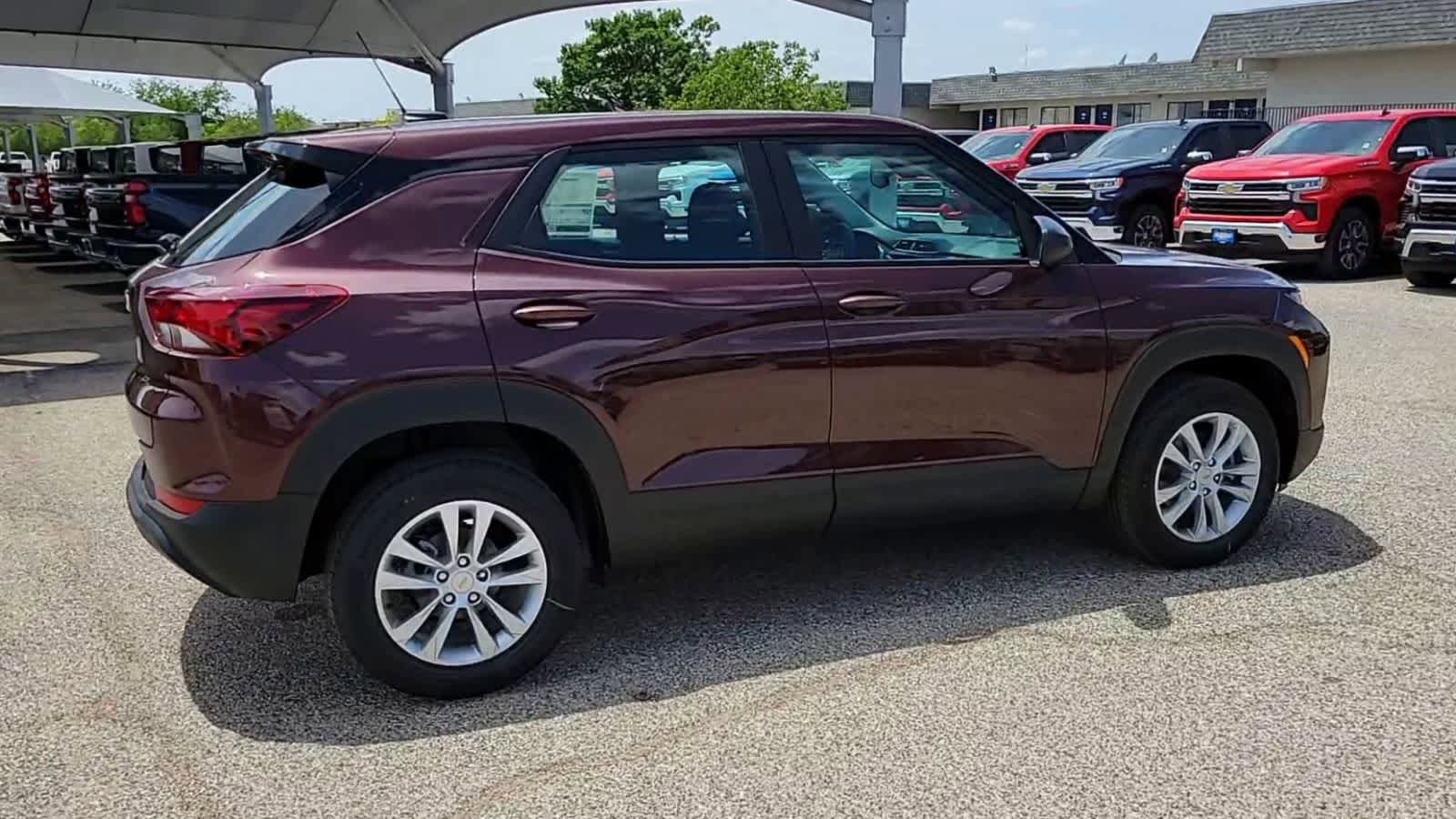Used 2023 Chevrolet TrailBlazer LS AWD/4WD image 8