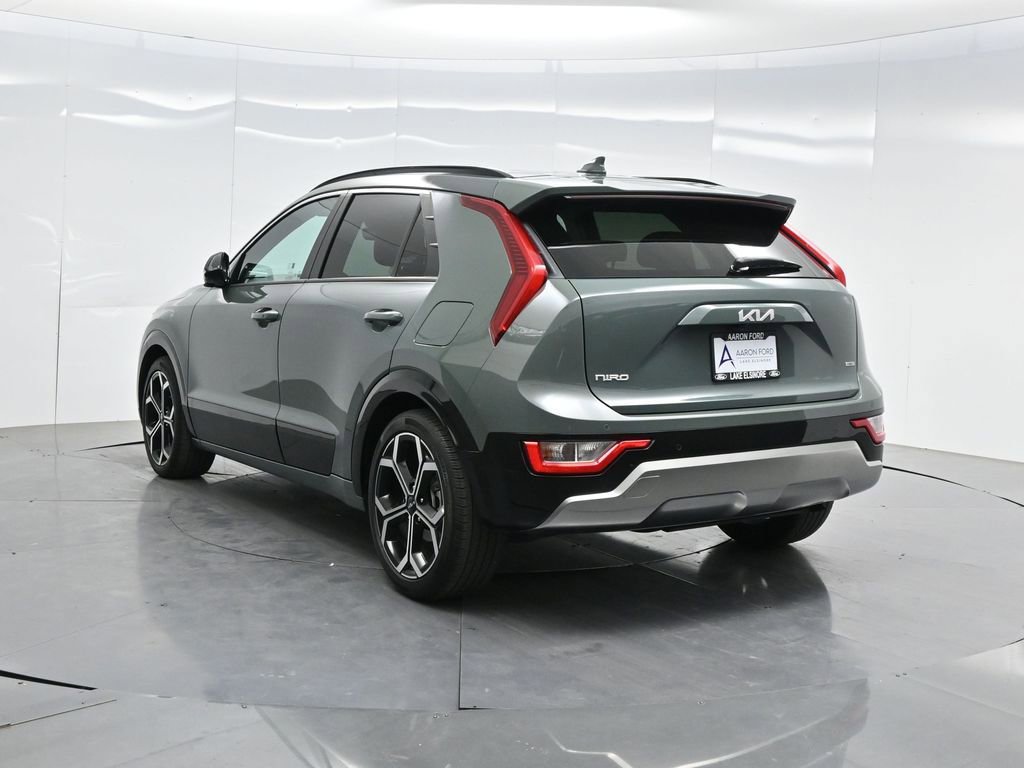 Used 2023 Kia Niro EX Touring image 6