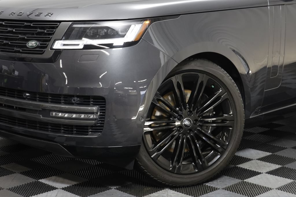 Certified 2024 Land Rover Range Rover SE AWD/4WD image 3