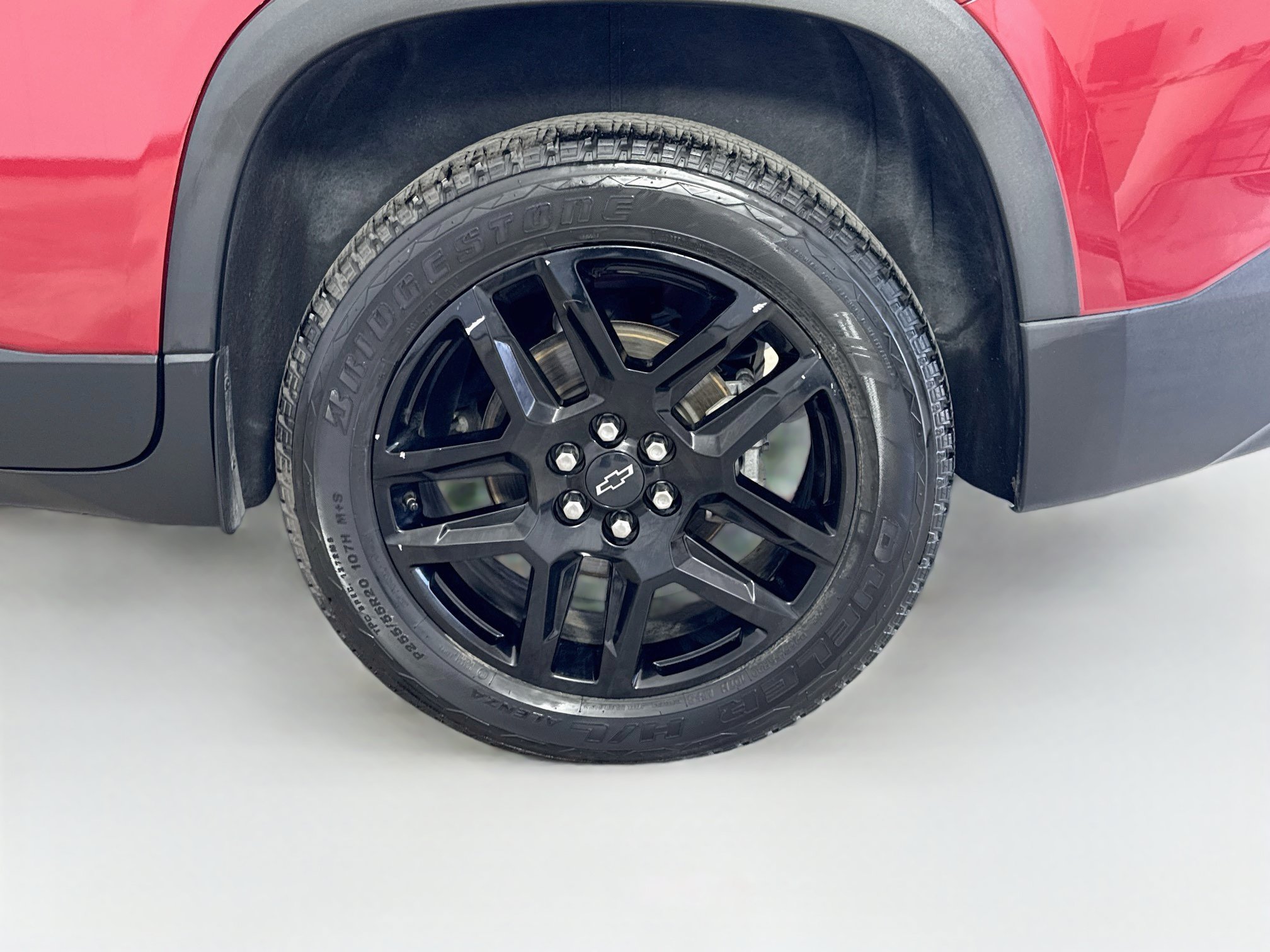 Used 2020 Chevrolet Traverse LT FWD image 32