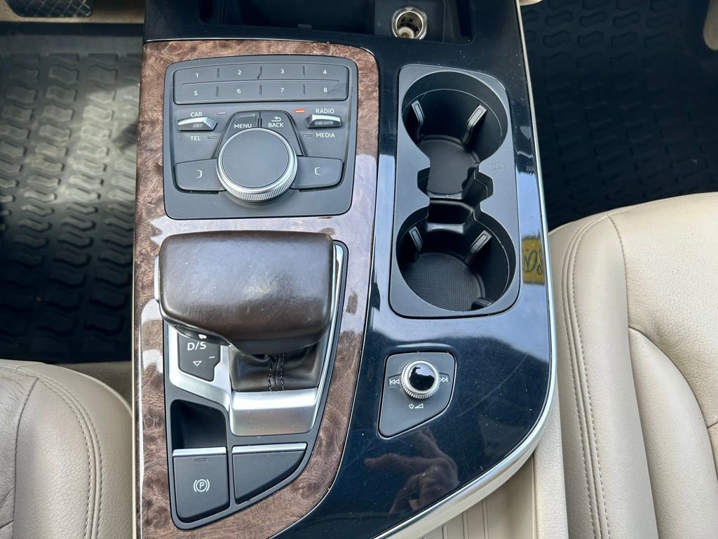 Used 2017 Audi Q7 3.0T Premium image 27