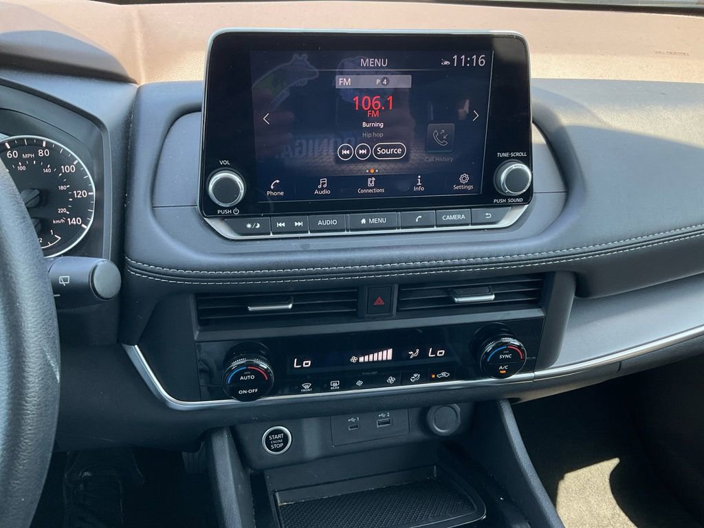 Used 2023 Nissan Rogue SV image 21