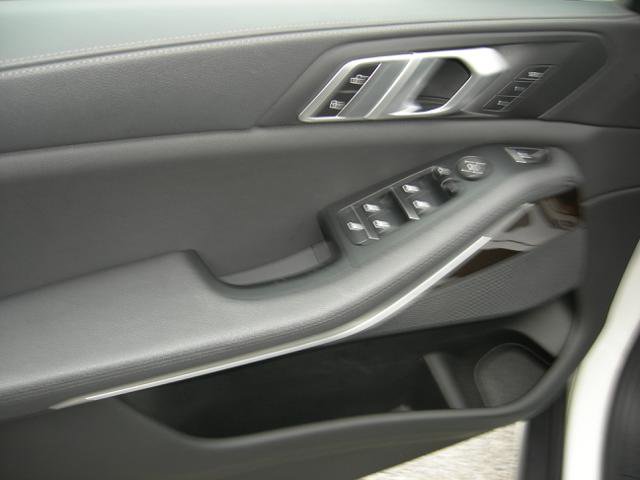 Used 2019 BMW X5 xDrive40i w/ Convenience Package image 7