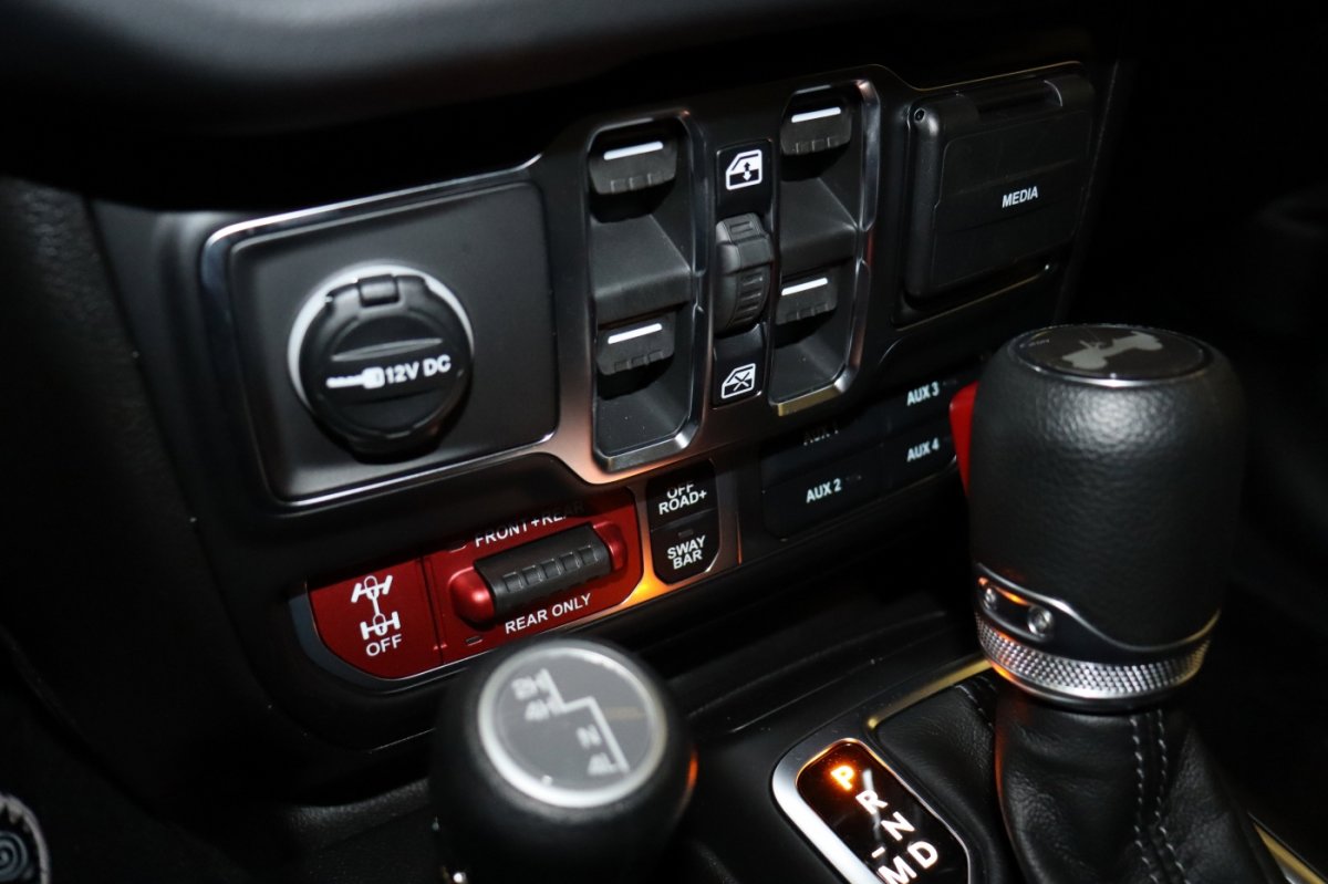 Used 2026 Jeep Wrangler Unlimited Rubicon w/ Xtreme 35 Tire Package image 16