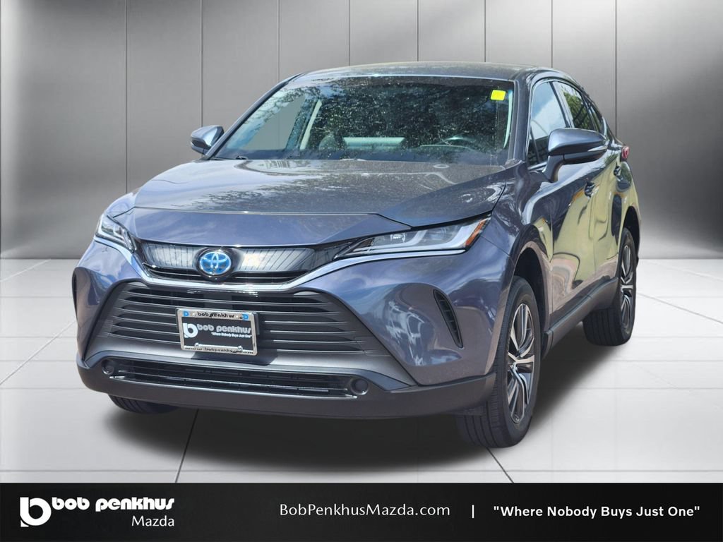 Used 2024 Toyota Venza LE AWD/4WD image 23