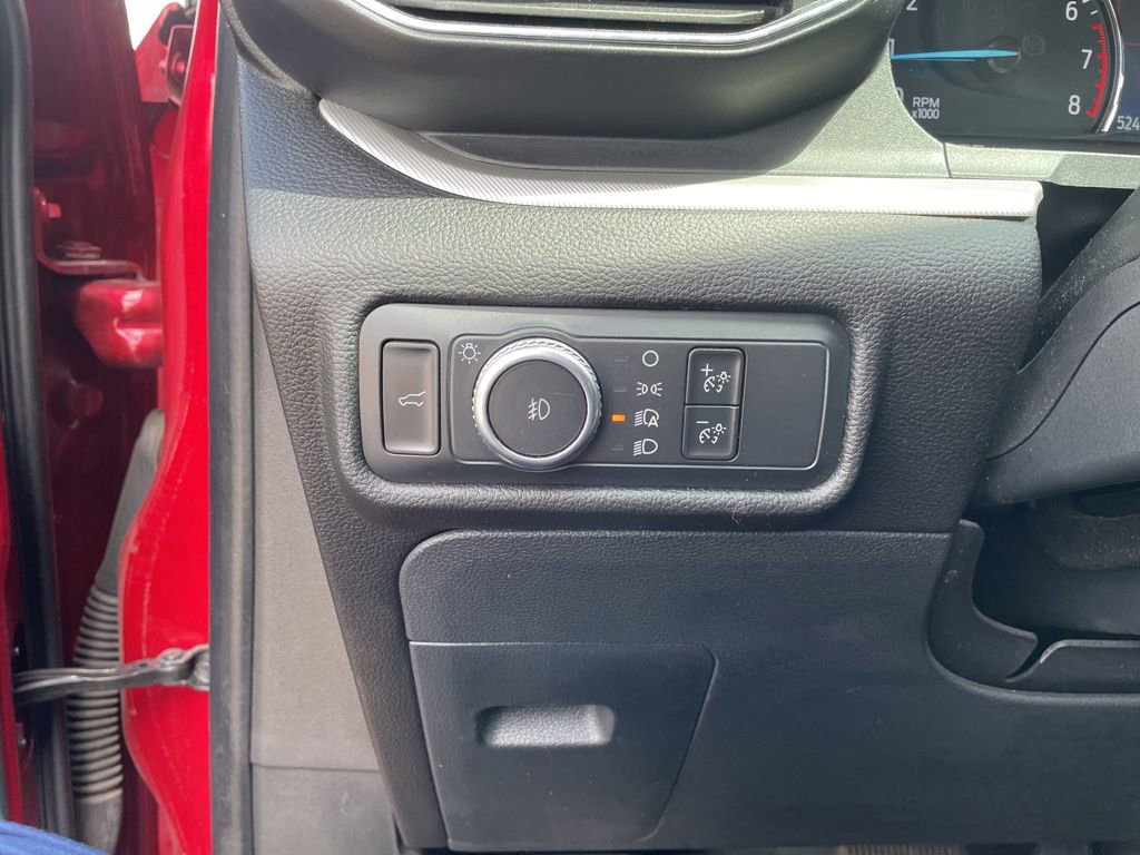 Used 2022 Ford Explorer XLT w/ Equipment Group 202A image 15