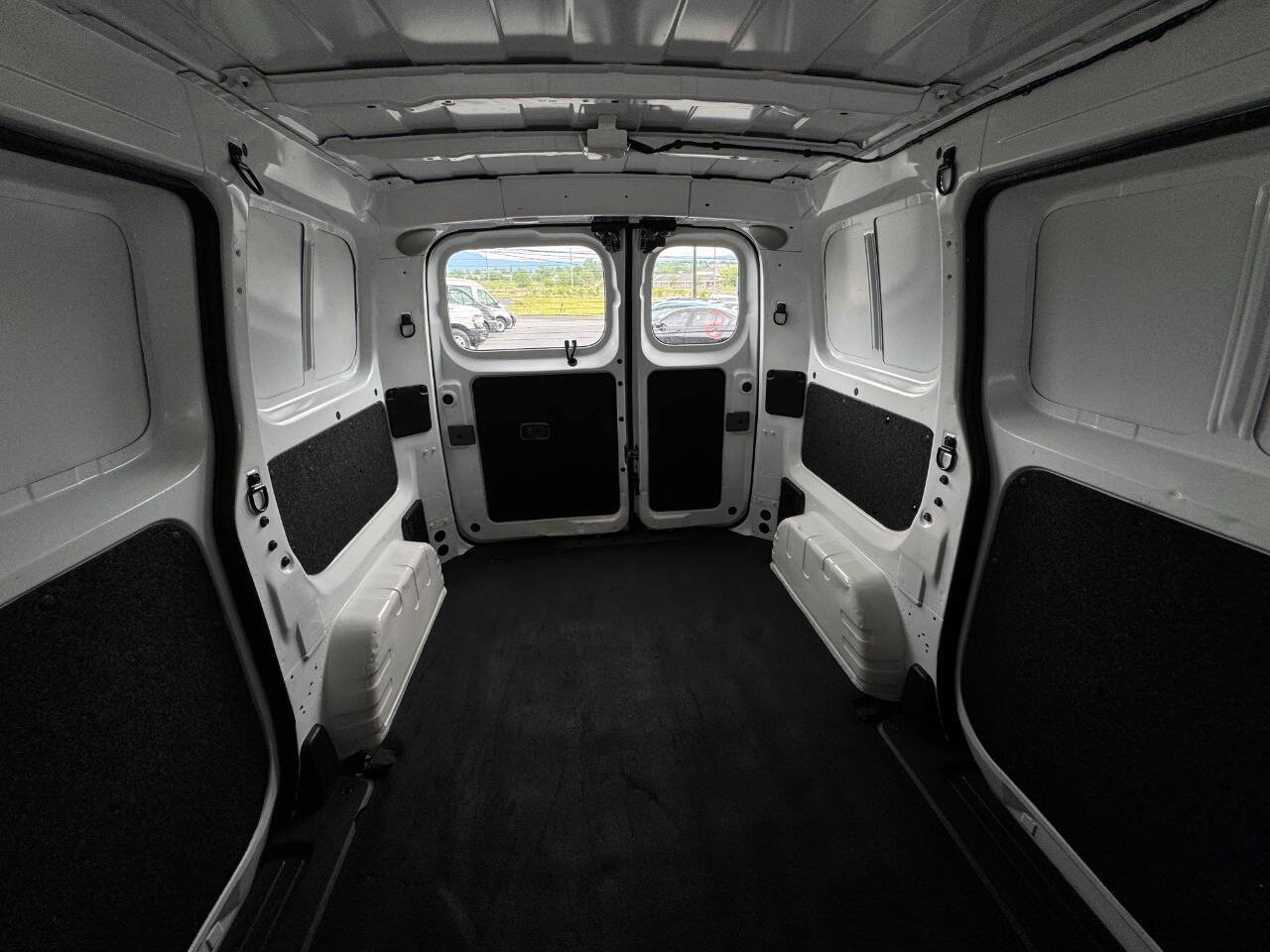 Used 2021 Nissan NV200 SV w/ Back Door Glass Package FWD image 12