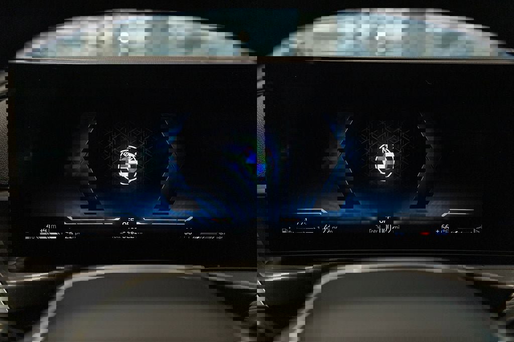 New 2026 BMW 330i xDrive Sedan w/ Convenience Package image 27