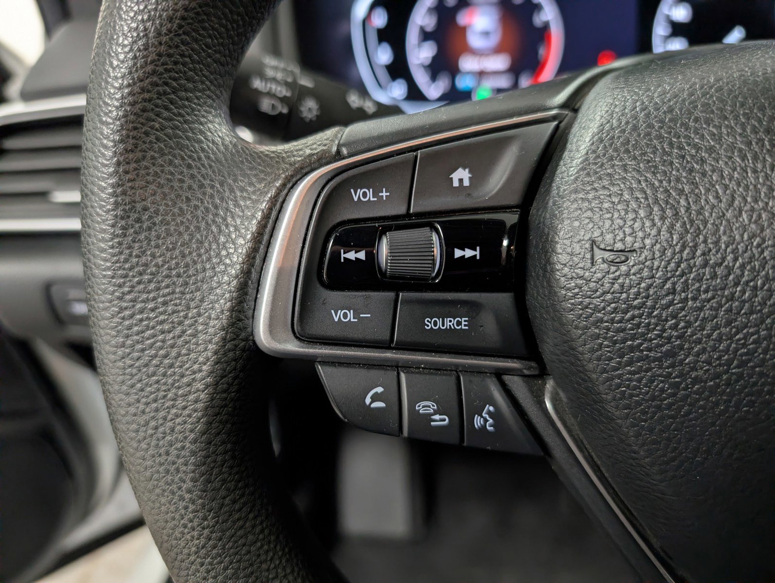 Used 2020 Honda Accord LX image 17