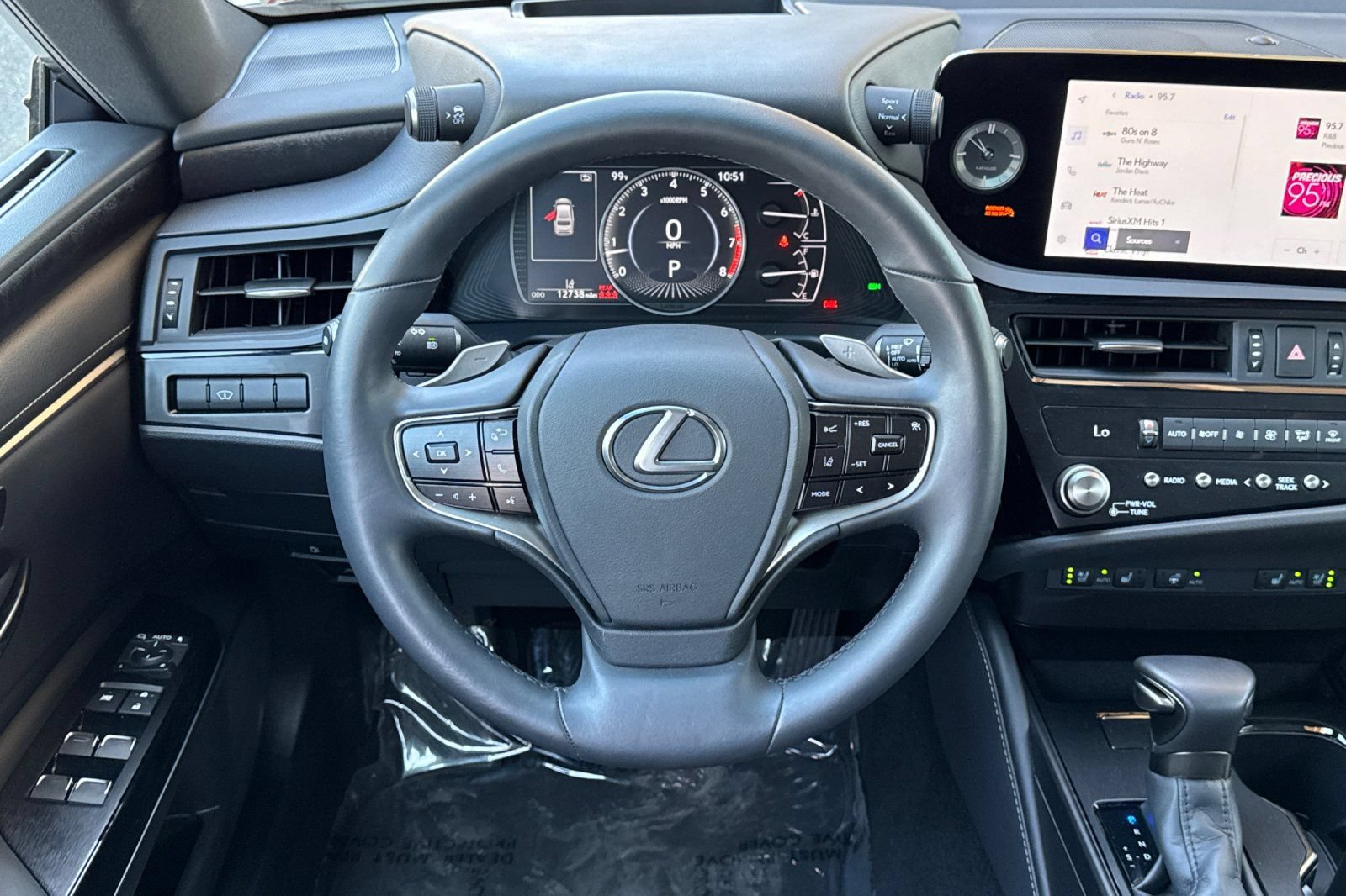 Certified 2025 Lexus ES 350 w/ Premium Package FWD image 16