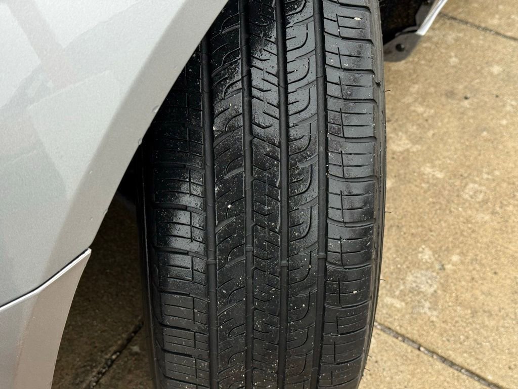 Used 2015 Dodge Grand Caravan R/T w/ Safety Sphere Group image 11