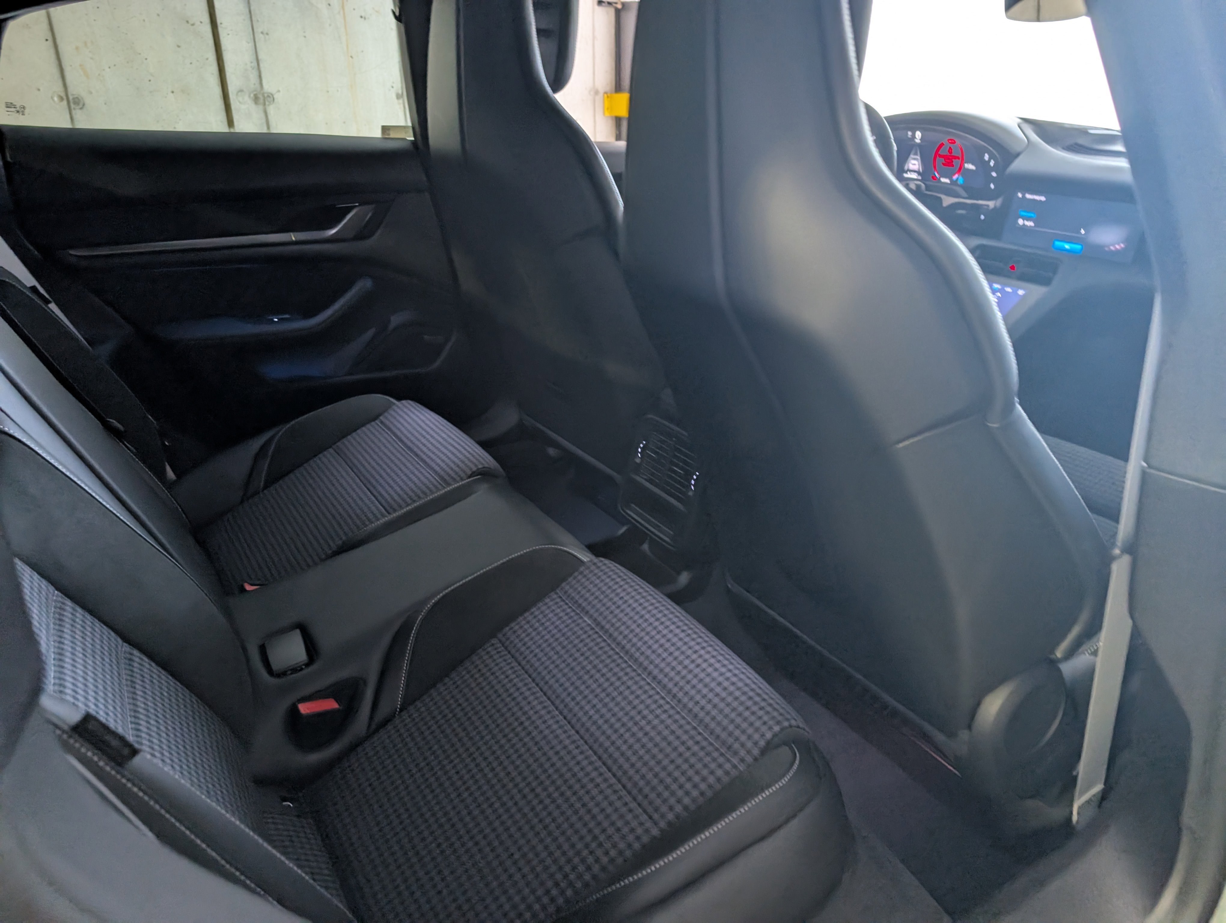 Certified 2025 Porsche Taycan image 23