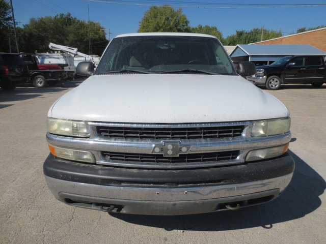 Used 2003 Chevrolet Suburban LS w/ LS Preferred Equipment Group image 3