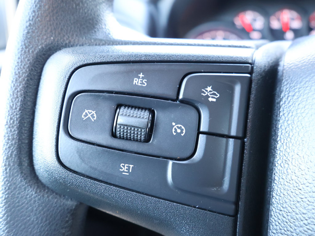 Used 2023 Chevrolet Silverado 1500 Custom AWD/4WD image 18