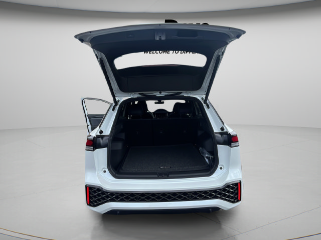 New 2026 Volkswagen Tiguan SE R-Line AWD/4WD image 25