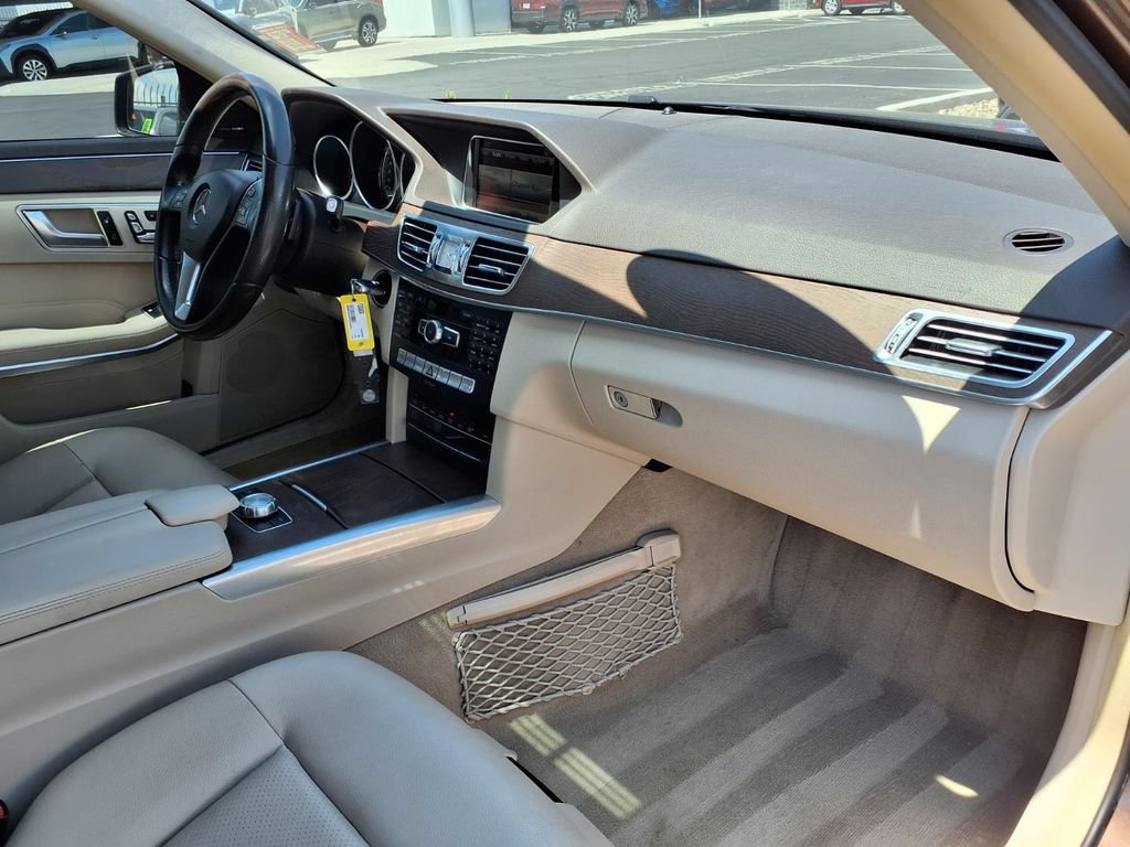 Used 2015 Mercedes-Benz E 350 4MATIC Sedan image 17