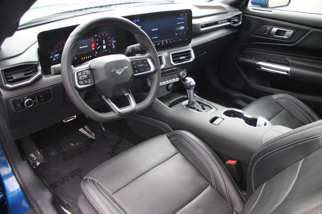 Used 2024 Ford Mustang GT Premium RWD image 3