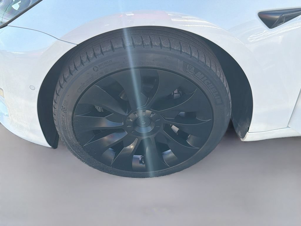 Used 2022 Tesla Model 3 Standard Range RWD image 38