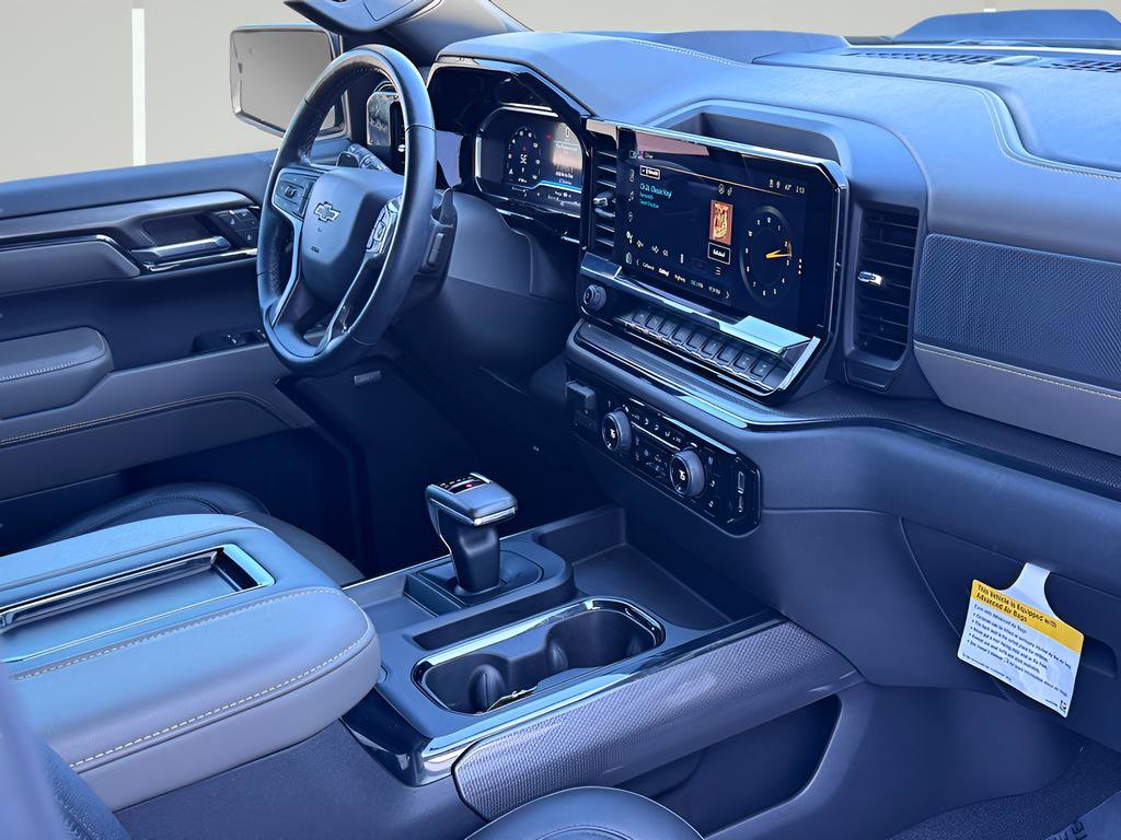 Used 2022 Chevrolet Silverado 1500 ZR2 w/ Technology Package image 5