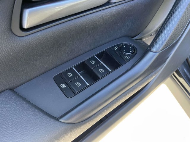 Used 2025 MAZDA CX-50 AWD 2.5 S w/ Select Package image 19