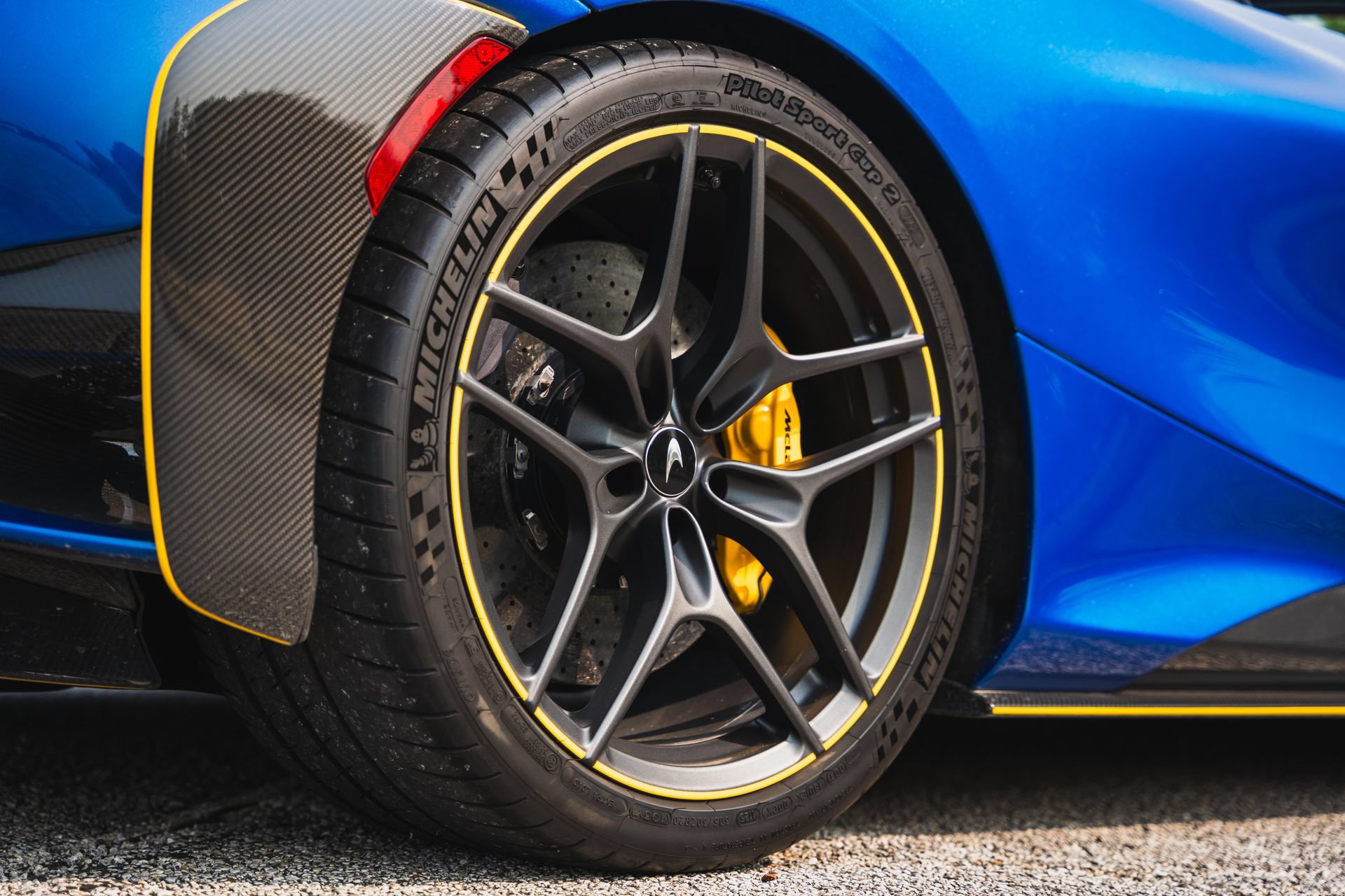 Used 2022 McLaren 765LT RWD image 27