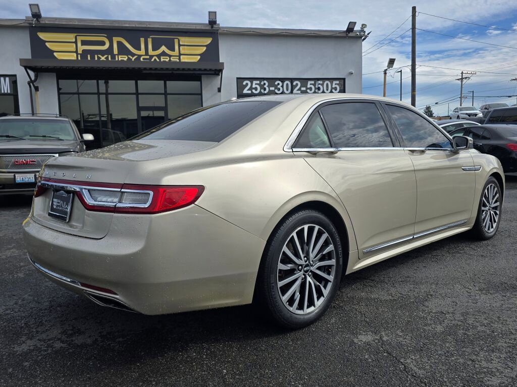 Used 2017 Lincoln Continental Select image 7