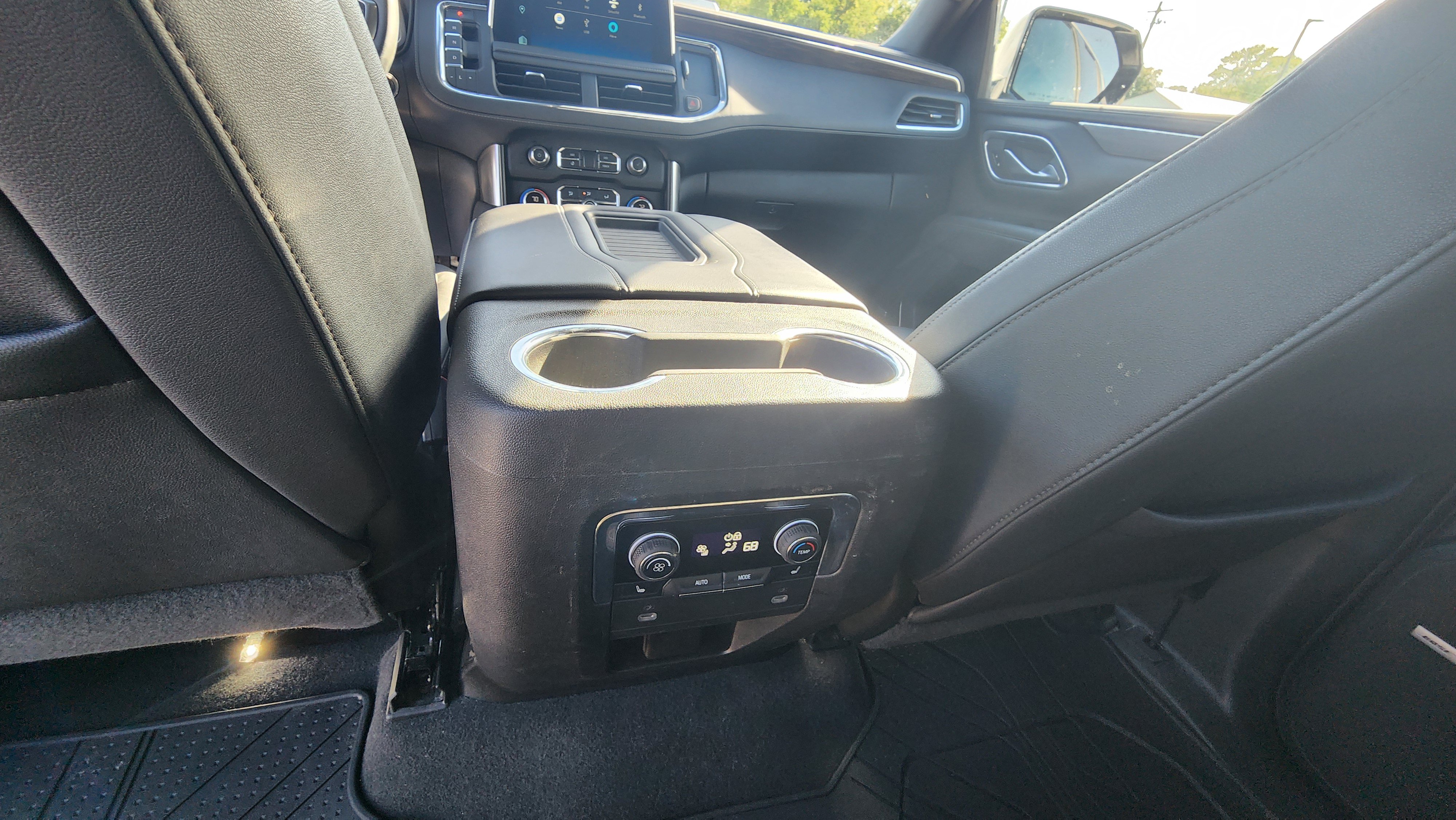 Certified 2023 Chevrolet Tahoe LT w/ Luxury Package AWD/4WD image 18