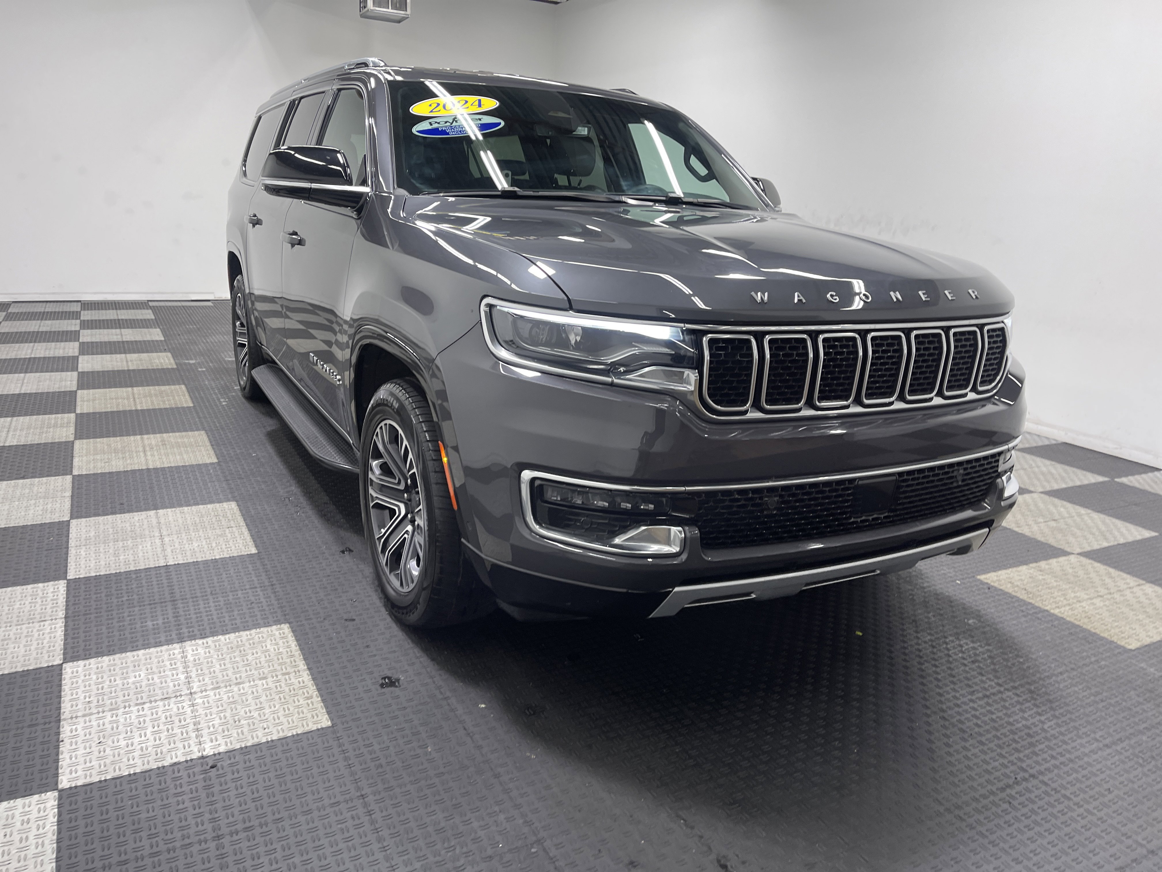 Used 2024 Jeep Wagoneer L Series II w/ Flexible Seating Group image 6