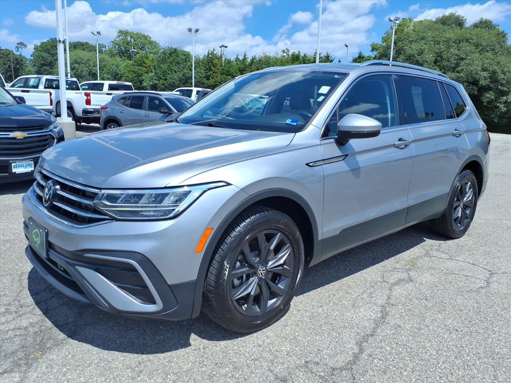 Used 2024 Volkswagen Tiguan Wolfsburg Edition AWD/4WD image 8