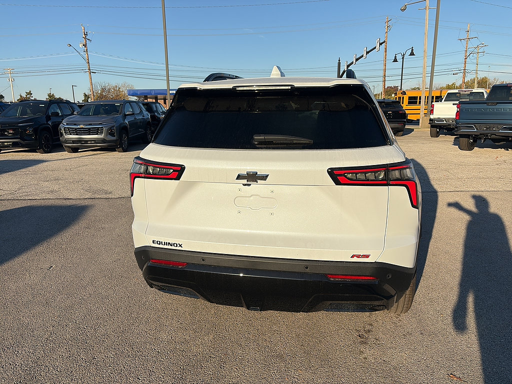 New 2027 Chevrolet Equinox RS w/ Convenience Package III FWD image 4