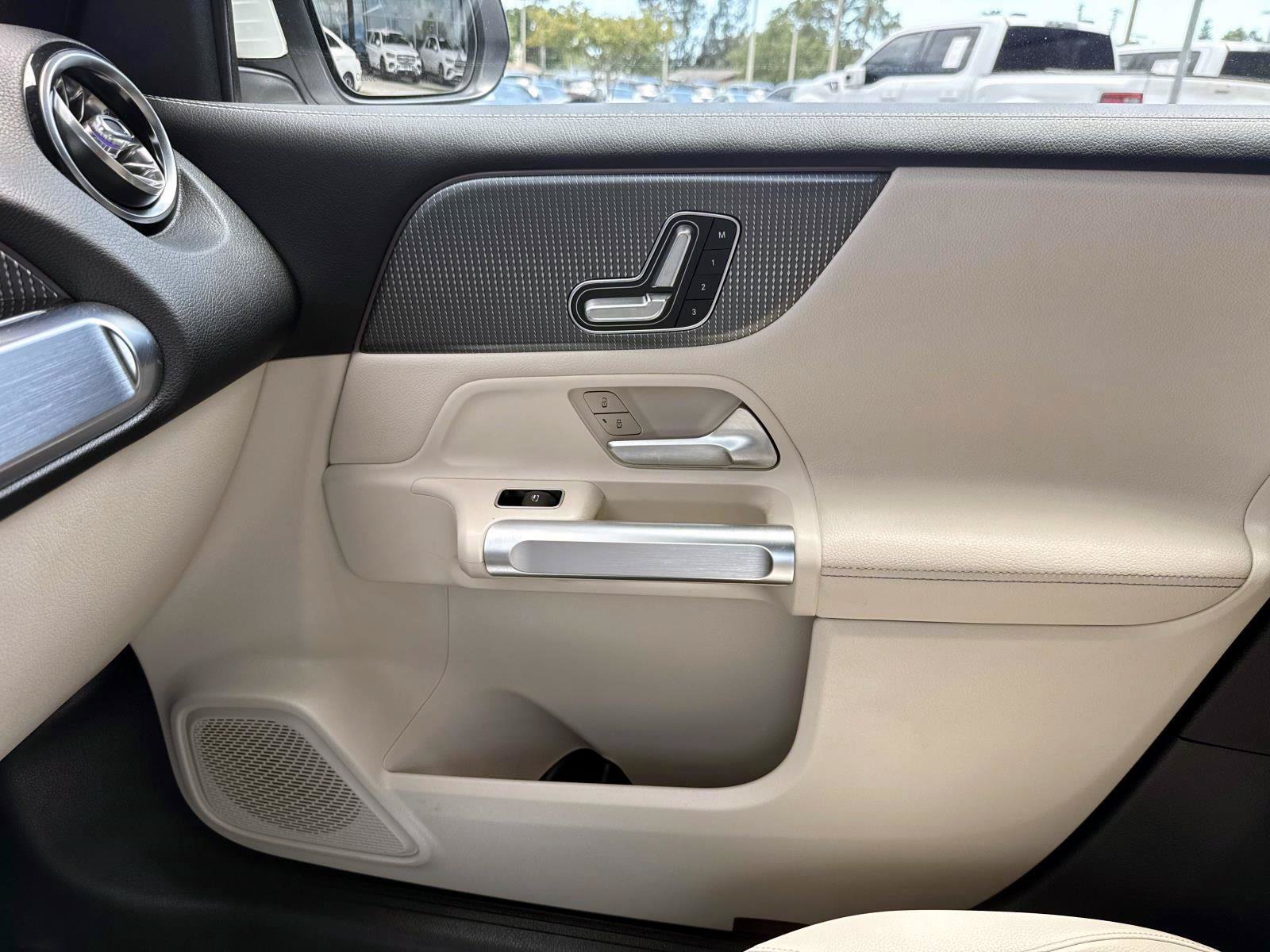 Certified 2021 Mercedes-Benz GLB 250 4MATIC image 24