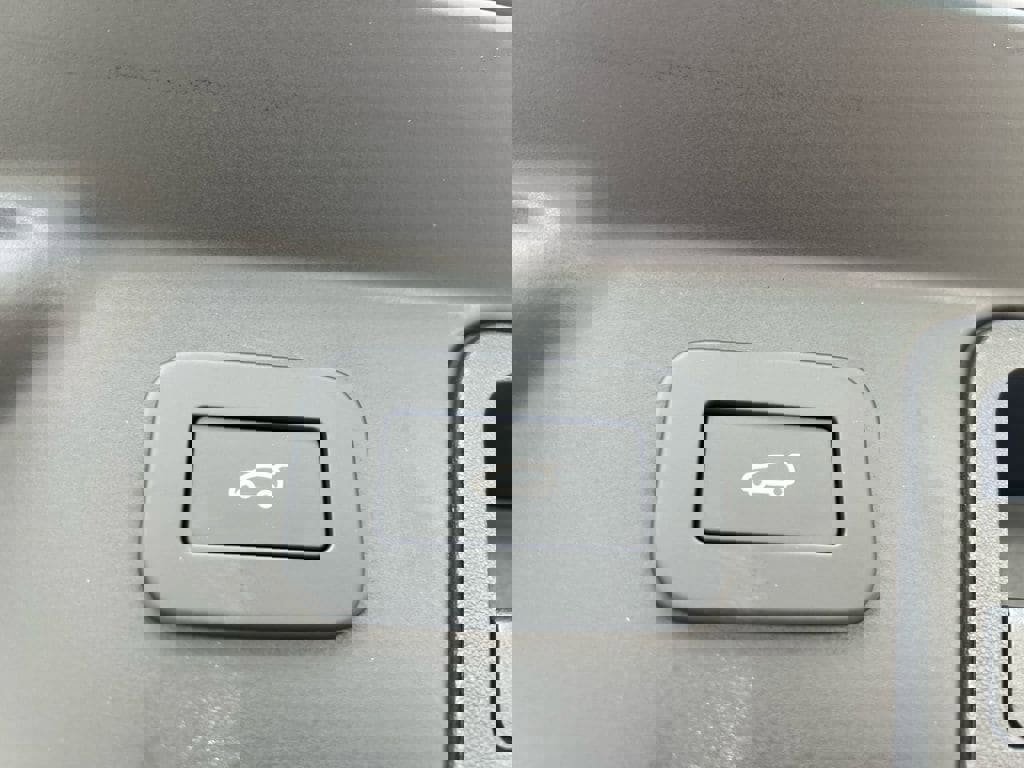 New 2026 Land Rover Range Rover Velar Dynamic SE image 27