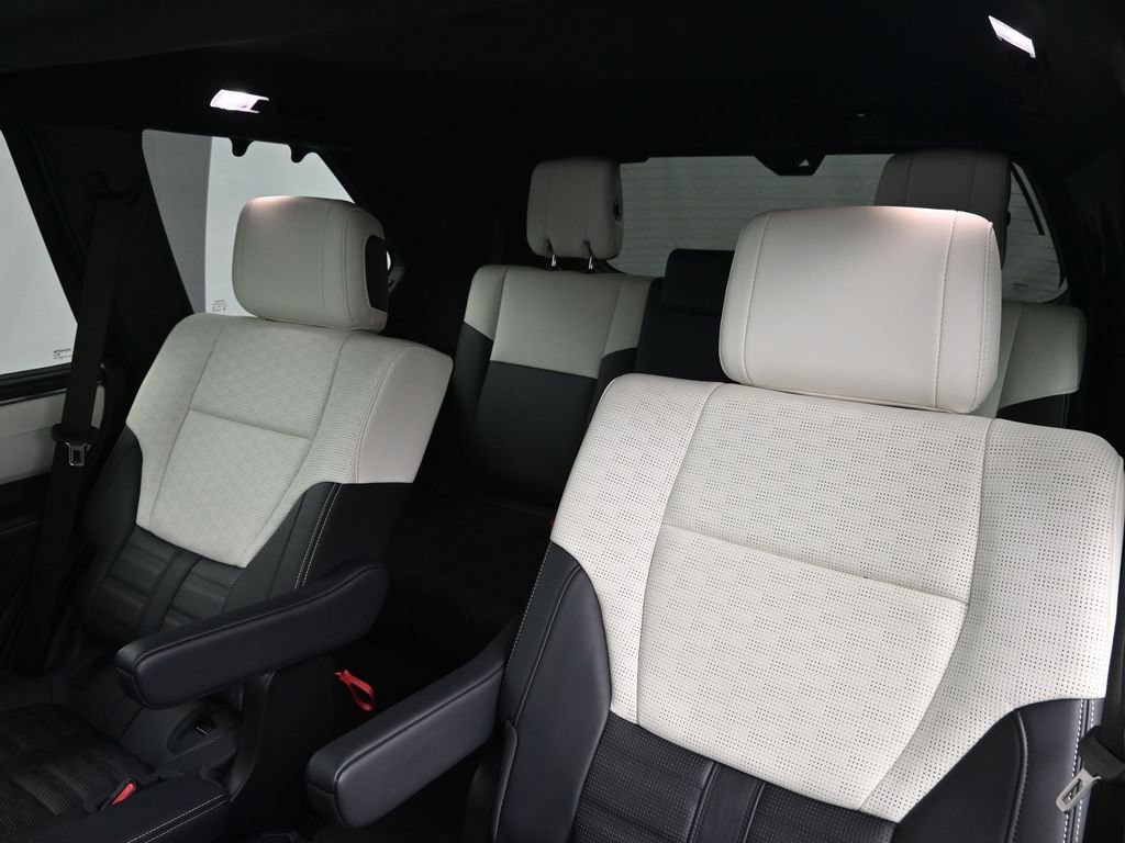 Used 2025 Toyota Sequoia Capstone image 6