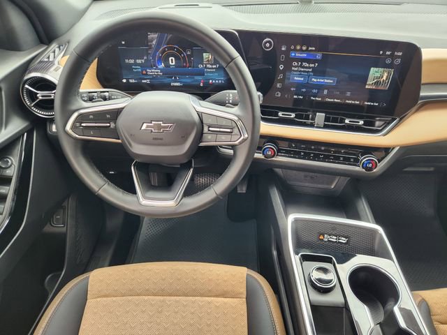 Used 2025 Chevrolet Equinox ACTIV w/ Safety and Technology Package AWD/4WD image 27