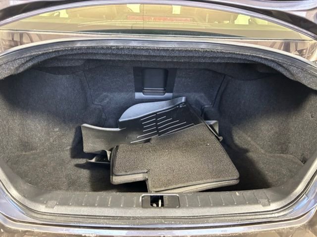Used 2017 INFINITI Q70 3.7 RWD image 22