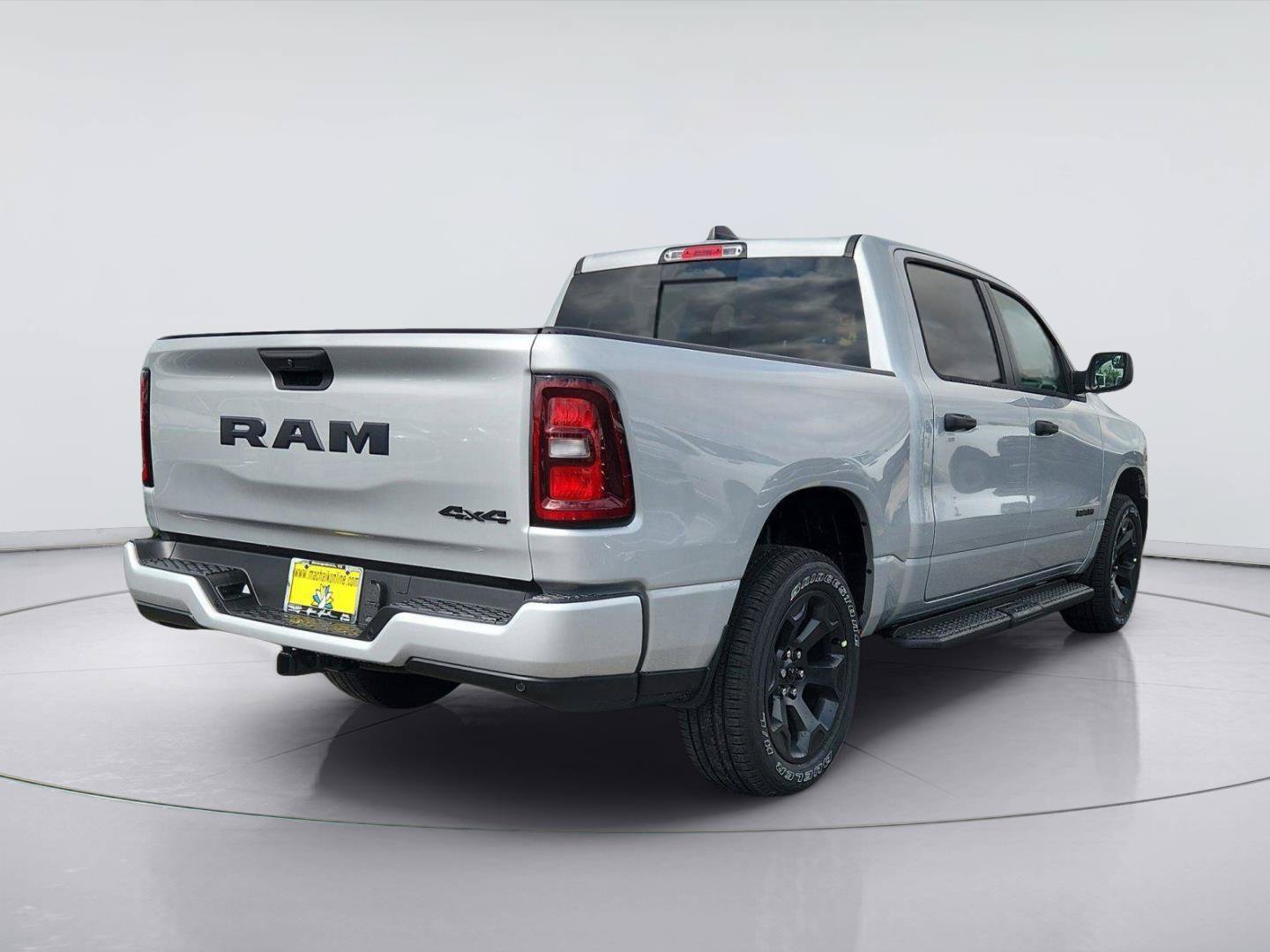 New 2026 RAM 1500 Express AWD/4WD image 5