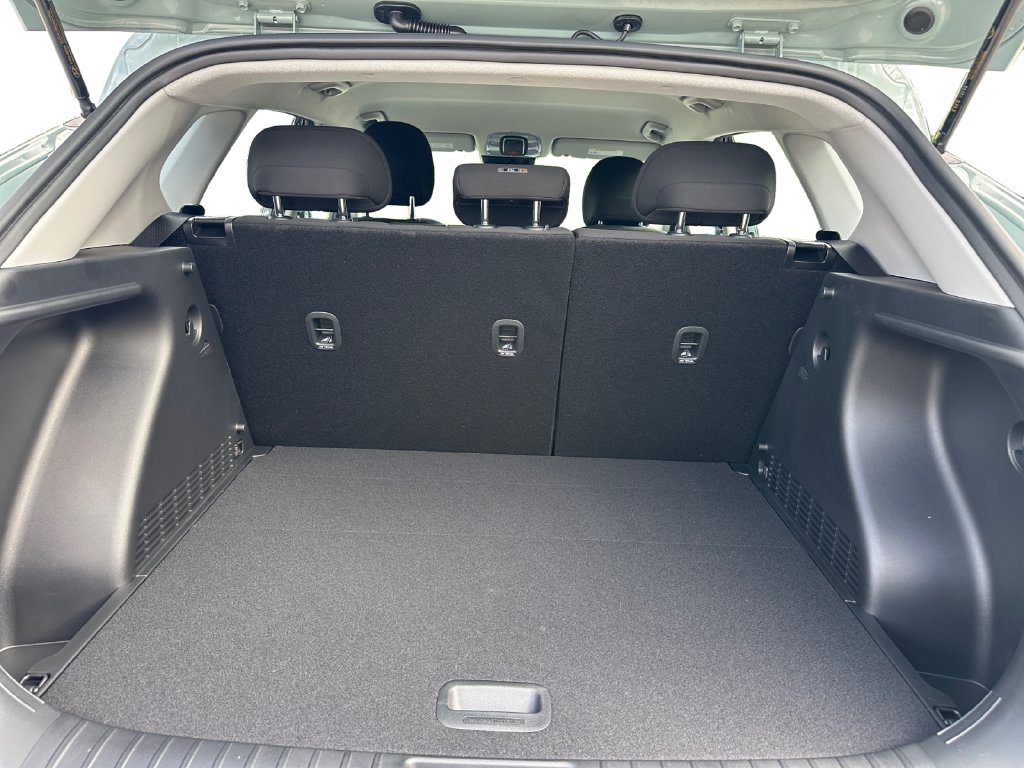 New 2027 Hyundai Kona SE FWD image 23
